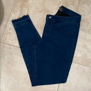 HUE Jegging Jeans